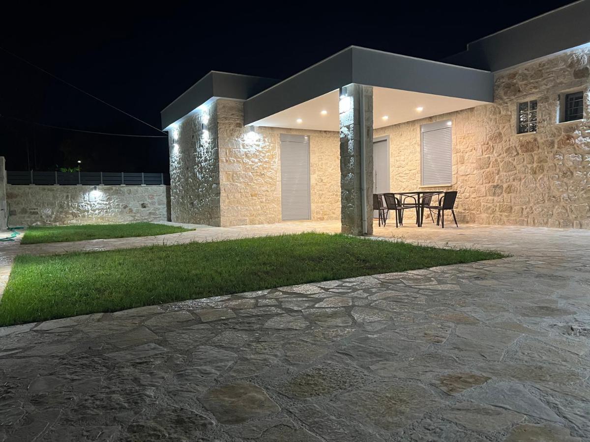 Ag.Stone.Home Istmia Exterior foto